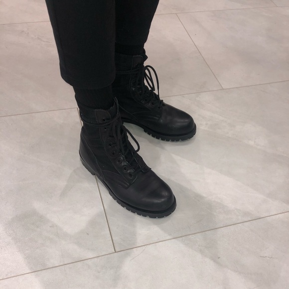 Meet your Posher, Alex - Picture 1 of 1